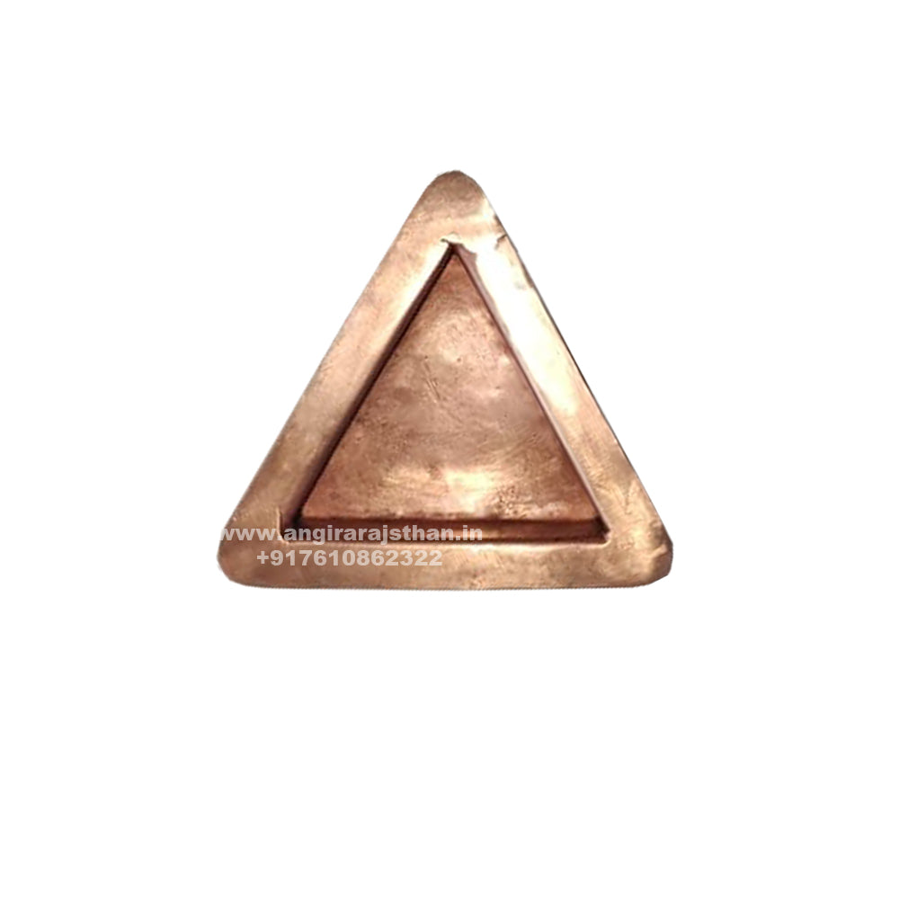 Mini Triangle hawan kund in copper | Handmade